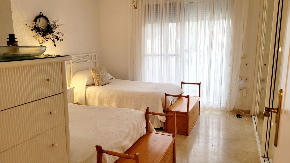 1 chambre Maison de Ville à vendre à Benalmadena Costa avec piscine garage - 259 000 € (Ref: 9641385)