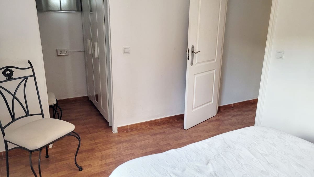 4 Zimmer Villa zu vermieten in Benalmadena mit Pool - 3.300 € (Ref: 9674786)