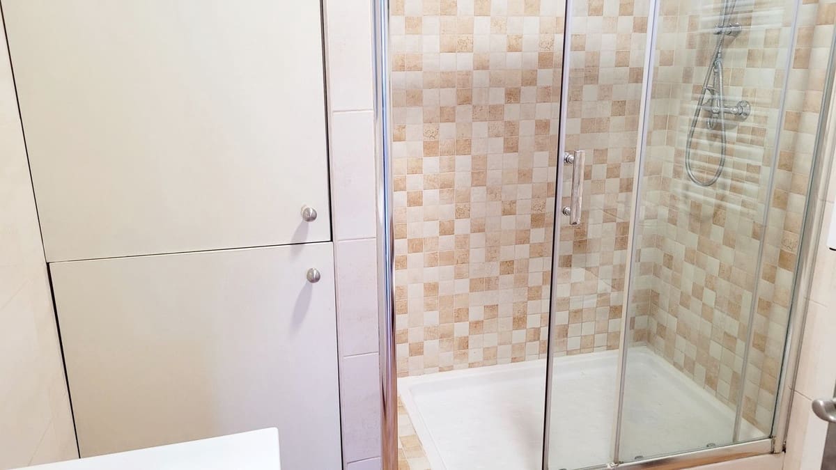 4 Zimmer Villa zu vermieten in Benalmadena mit Pool - 3.300 € (Ref: 9674786)