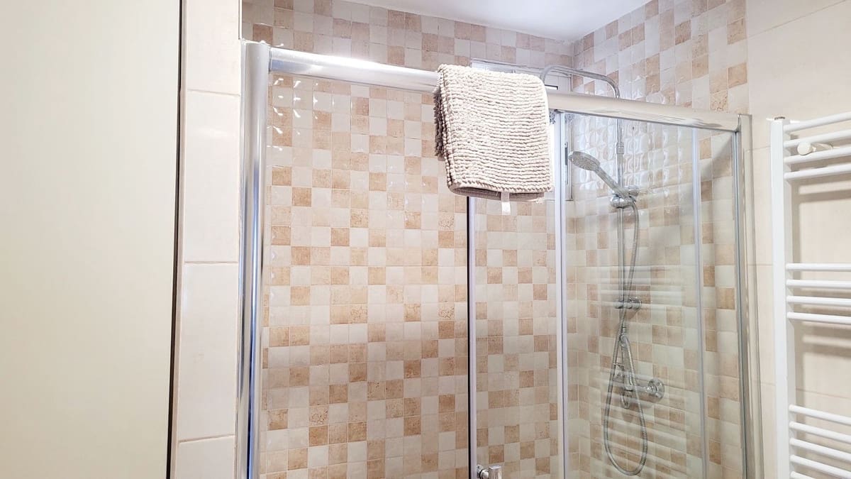 4 Zimmer Villa zu vermieten in Benalmadena mit Pool - 3.300 € (Ref: 9674786)