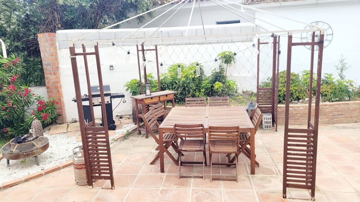 Chalet de 4 habitaciones en Benalmádena en alquiler con piscina - 3.300 € (Ref: 9674786)