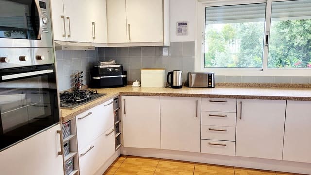 4 makuuhuone Huvila vuokrattavana paikassa Benalmádena pueblo, Benalmádena mukana uima-altaan - 3 300 € (Ref: 9674786)