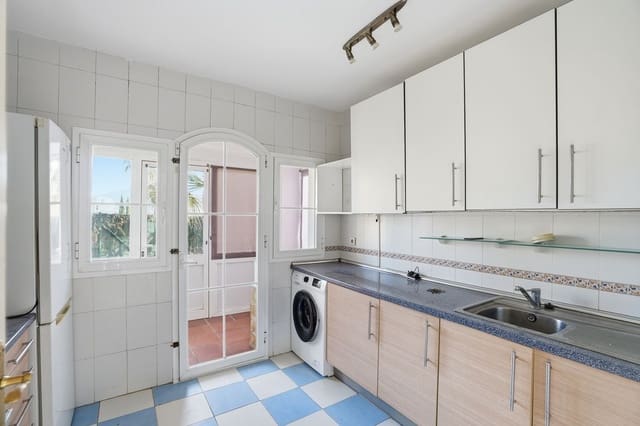 3 soveværelse Semi-Rækkehus til salg i Mijas Costa, Mijas med swimmingpool garage - € 399.950 (Ref: 9696965)