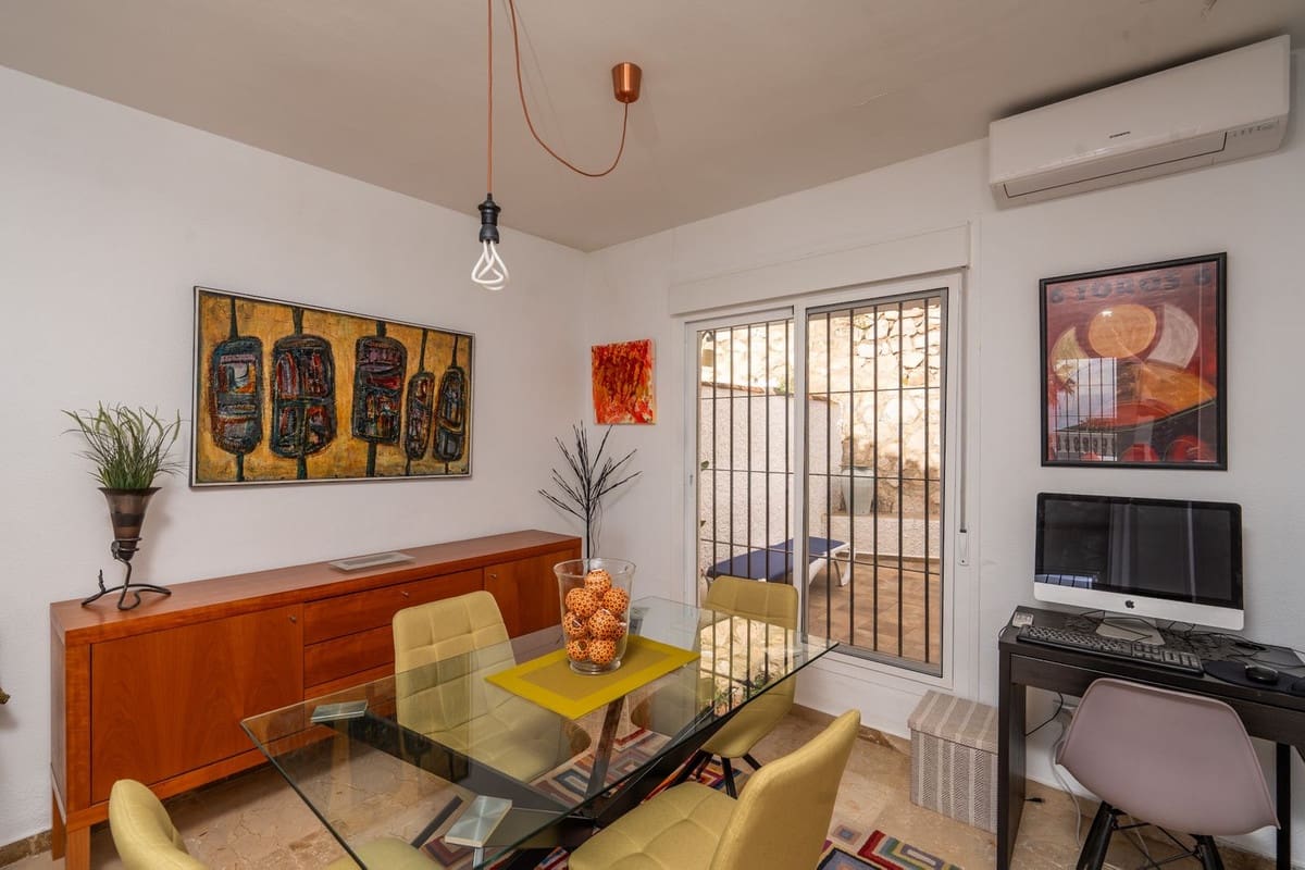 3 sypialnia Dom na sprzedaż w Benalmadena z basenem garażem - 495 000 € (Ref: 9720500)
