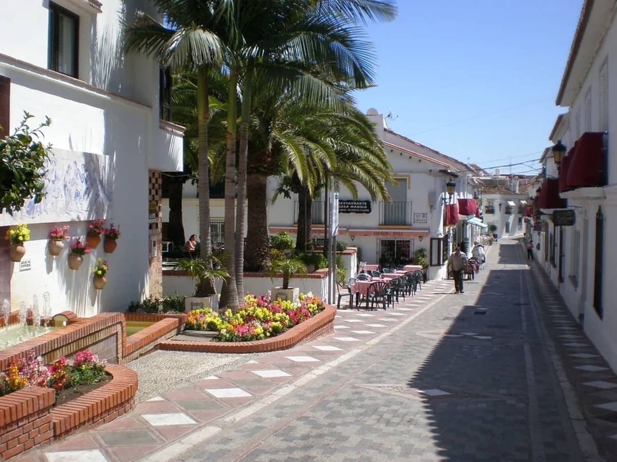 3 sypialnia Dom na sprzedaż w Benalmadena z basenem garażem - 495 000 € (Ref: 9720500)