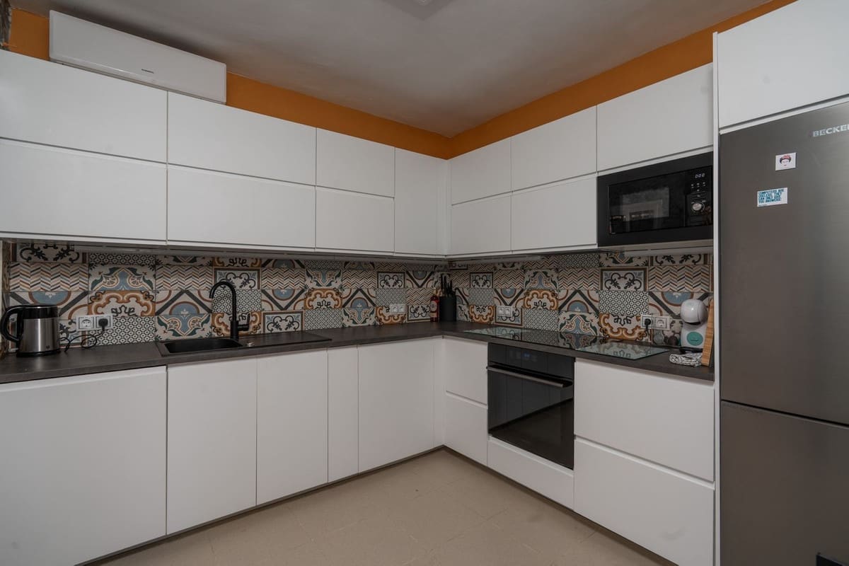 3 bedroom Townhouse for sale in Benalmadena with pool garage - € 495,000 (Ref: 9720500)