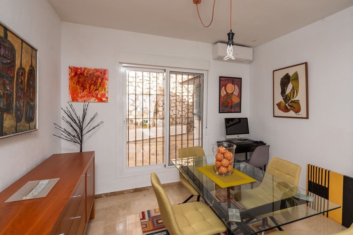 3 bedroom Townhouse for sale in Benalmadena with pool garage - € 495,000 (Ref: 9720500)