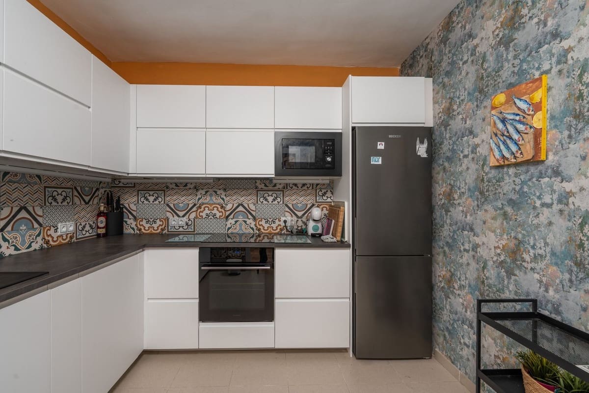 3 bedroom Townhouse for sale in Benalmadena with pool garage - € 495,000 (Ref: 9720500)