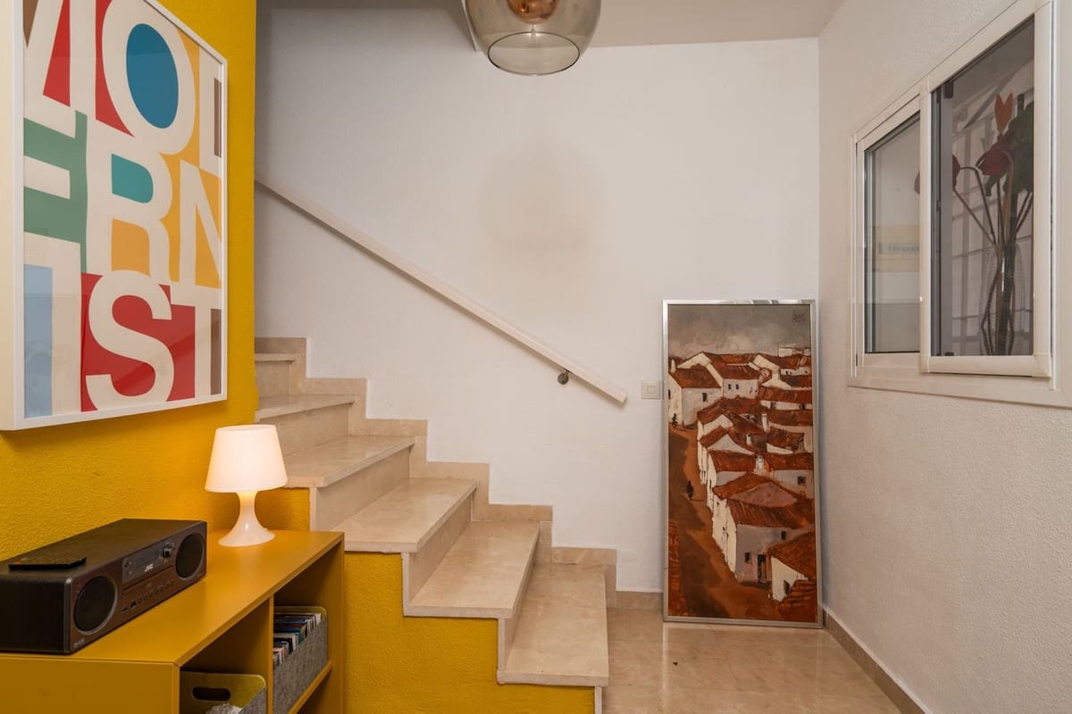 3 bedroom Townhouse for sale in Benalmadena with pool garage - € 495,000 (Ref: 9720500)