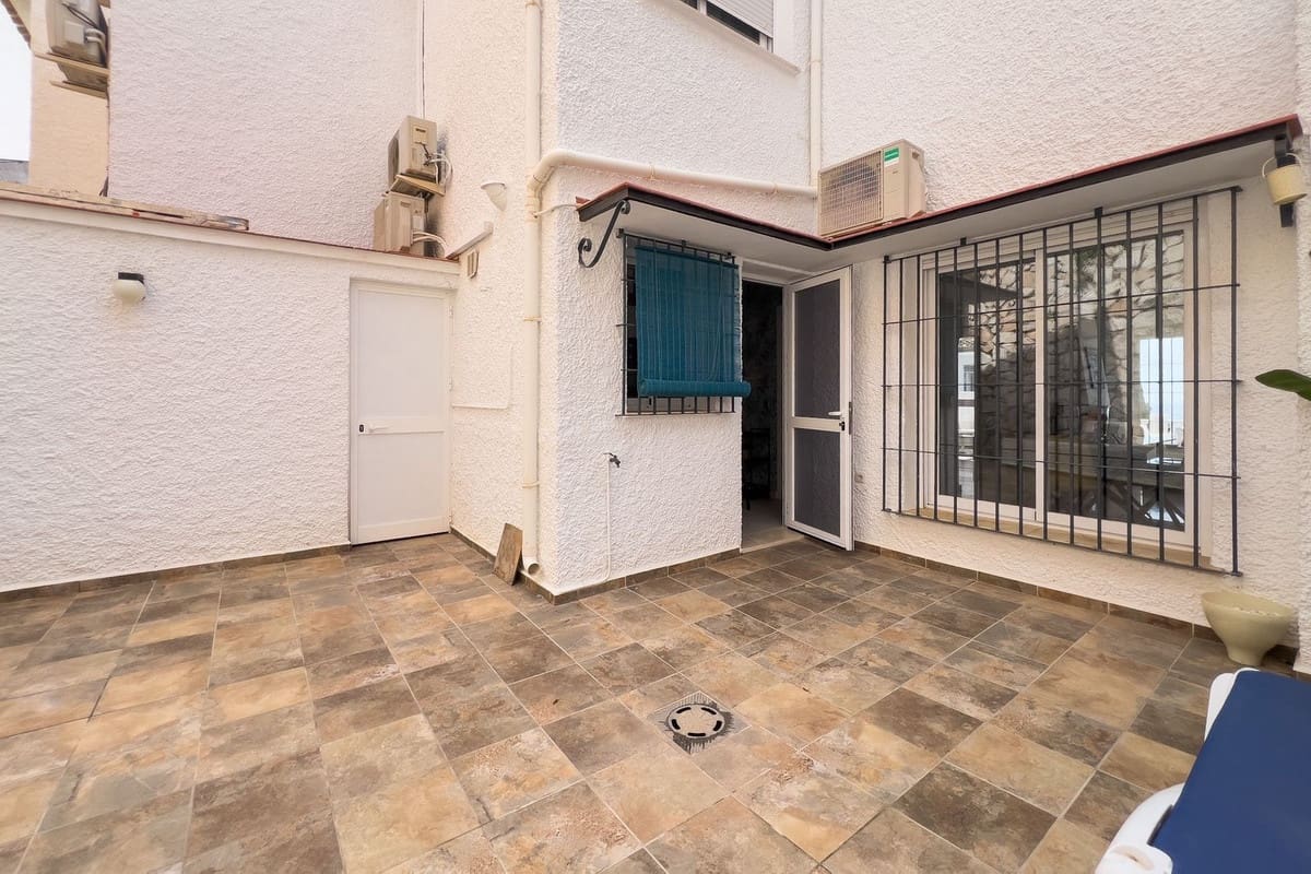 3 bedroom Townhouse for sale in Benalmadena with pool garage - € 495,000 (Ref: 9720500)