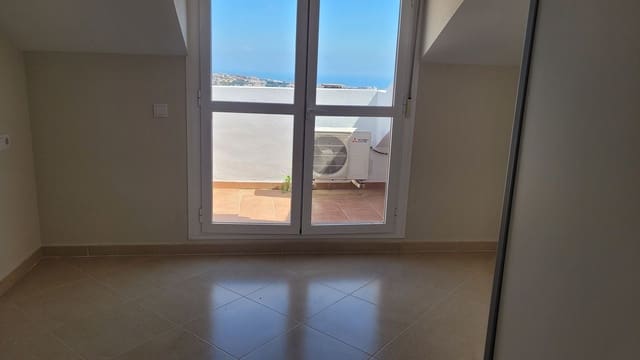 2 bedroom Apartment for rent in Benalmádena pueblo, Benalmádena - € 1,300 (Ref: 9733644)