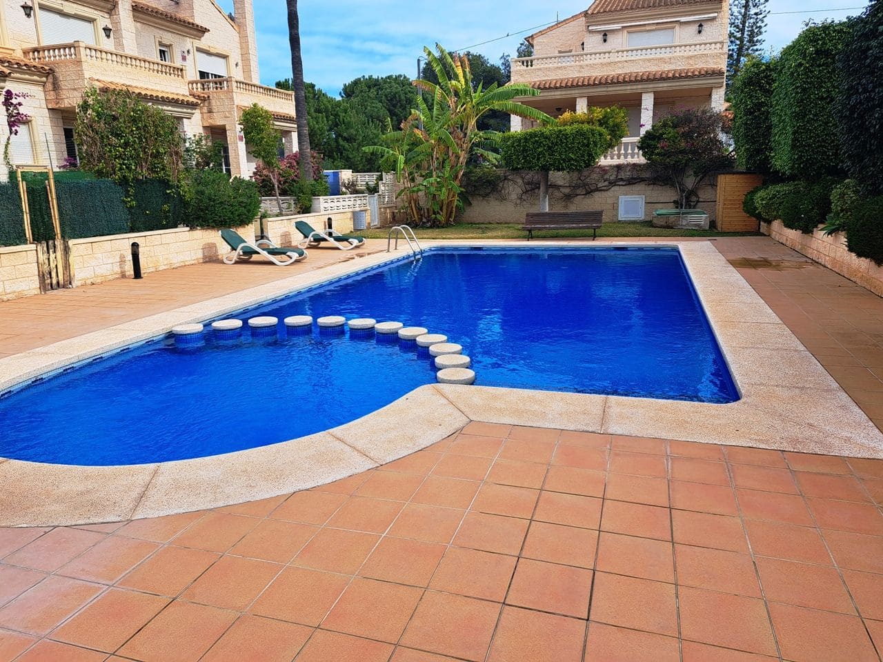 5 soverom Hus til salgs i Albir med svømmebasseng garasje - € 449 000 (Ref: 9416189)