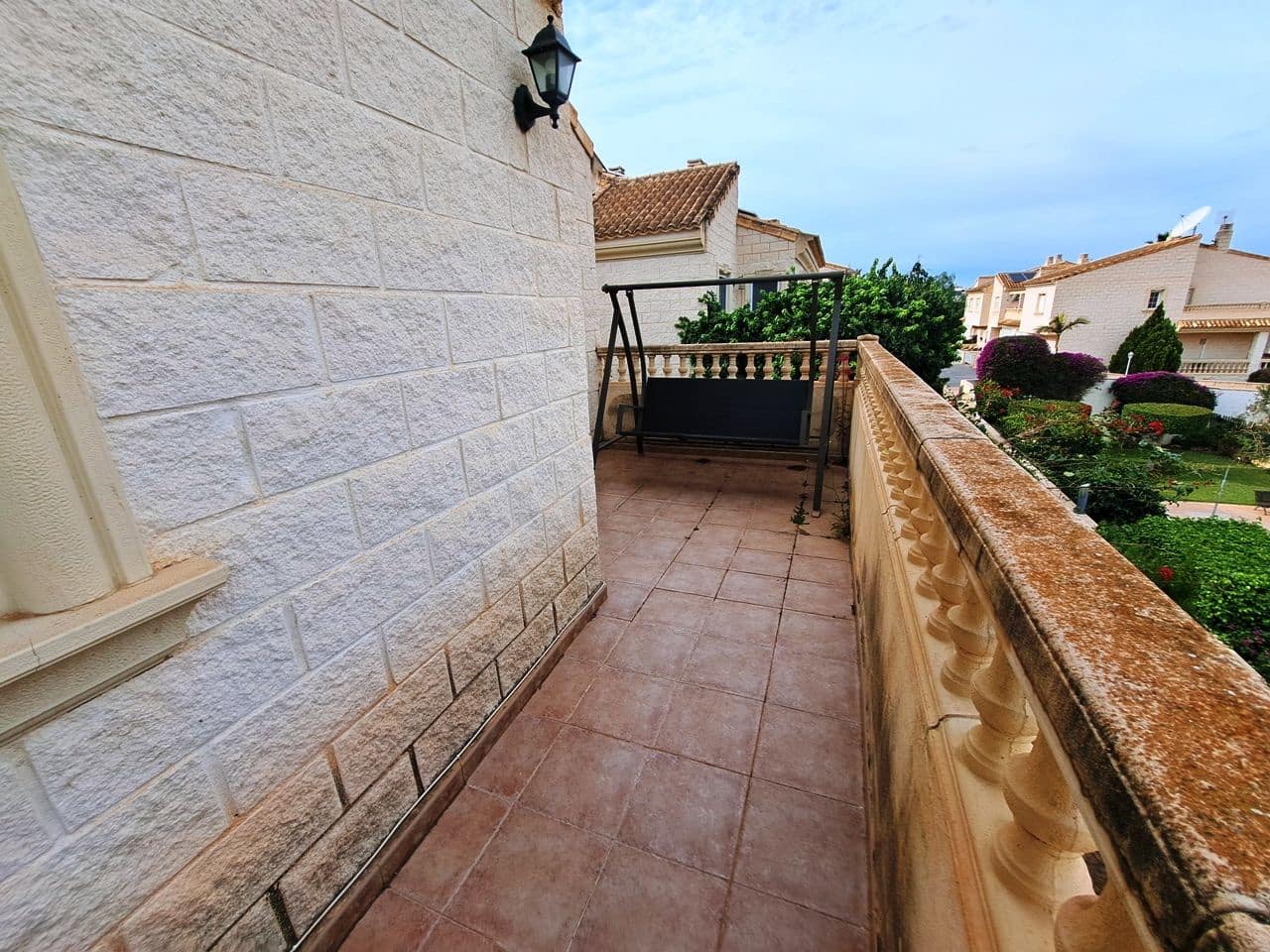 5 soverom Hus til salgs i Albir med svømmebasseng garasje - € 449 000 (Ref: 9416189)