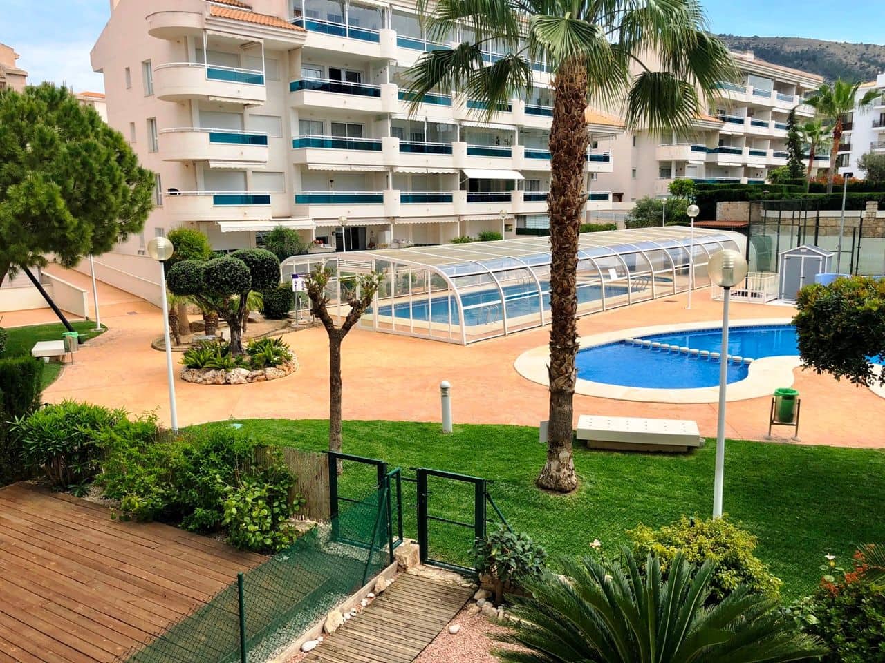 2 makuuhuone Huoneisto myytävänä paikassa Albir mukana uima-altaan 
autotalli - 375 000 € (Ref: 9416191)