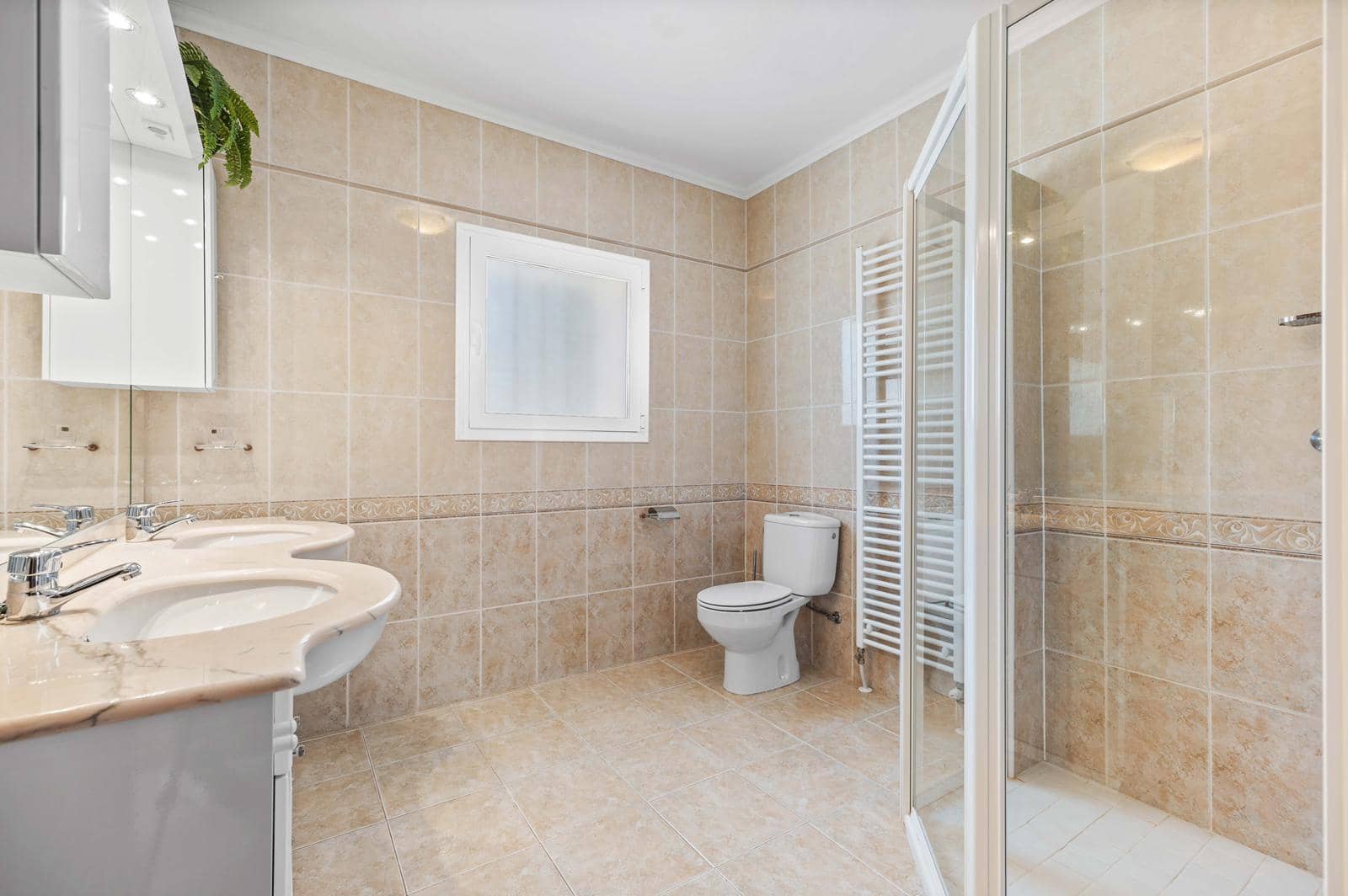 3 bedroom Villa for sale in Alfaz del Pi / L'Alfas del Pi with pool garage - € 629,000 (Ref: 9416196)