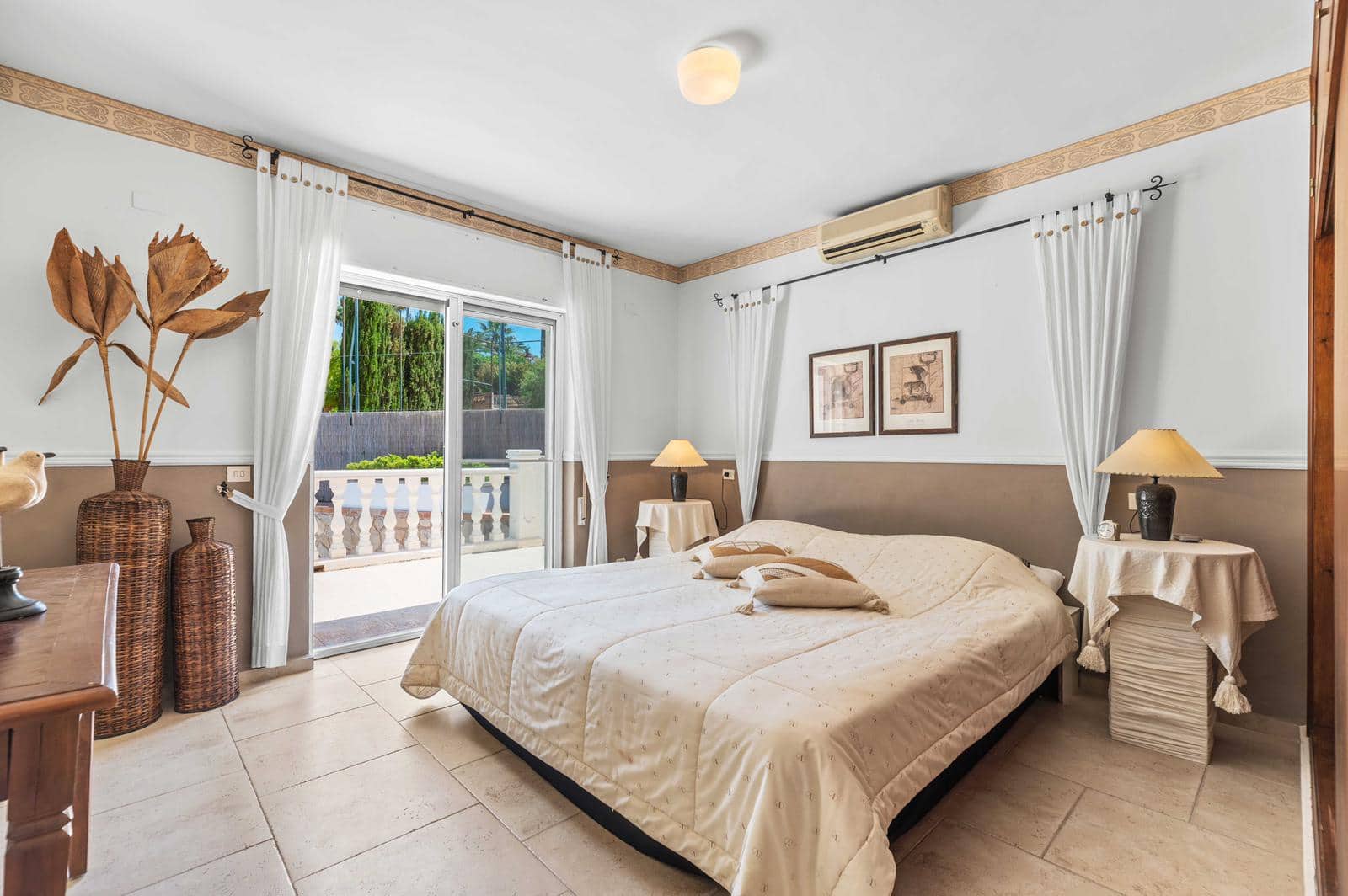 3 bedroom Villa for sale in Alfaz del Pi / L'Alfas del Pi with pool garage - € 629,000 (Ref: 9416196)