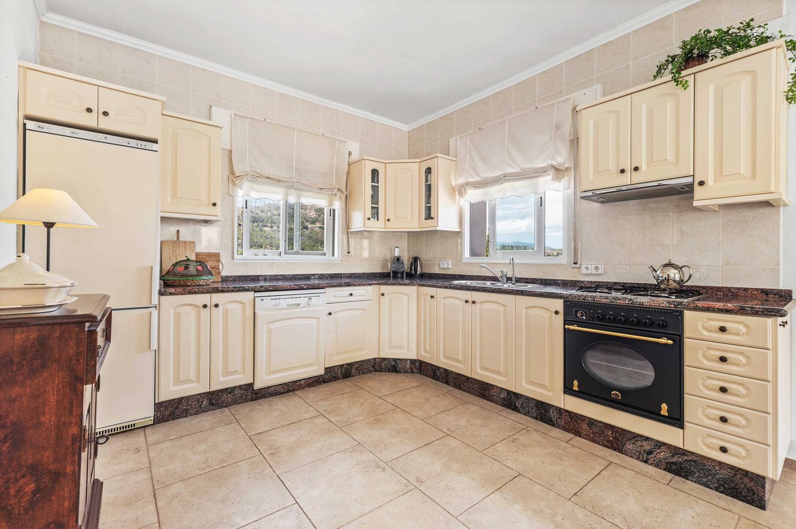 3 bedroom Villa for sale in Alfaz del Pi / L'Alfas del Pi with pool garage - € 629,000 (Ref: 9416196)