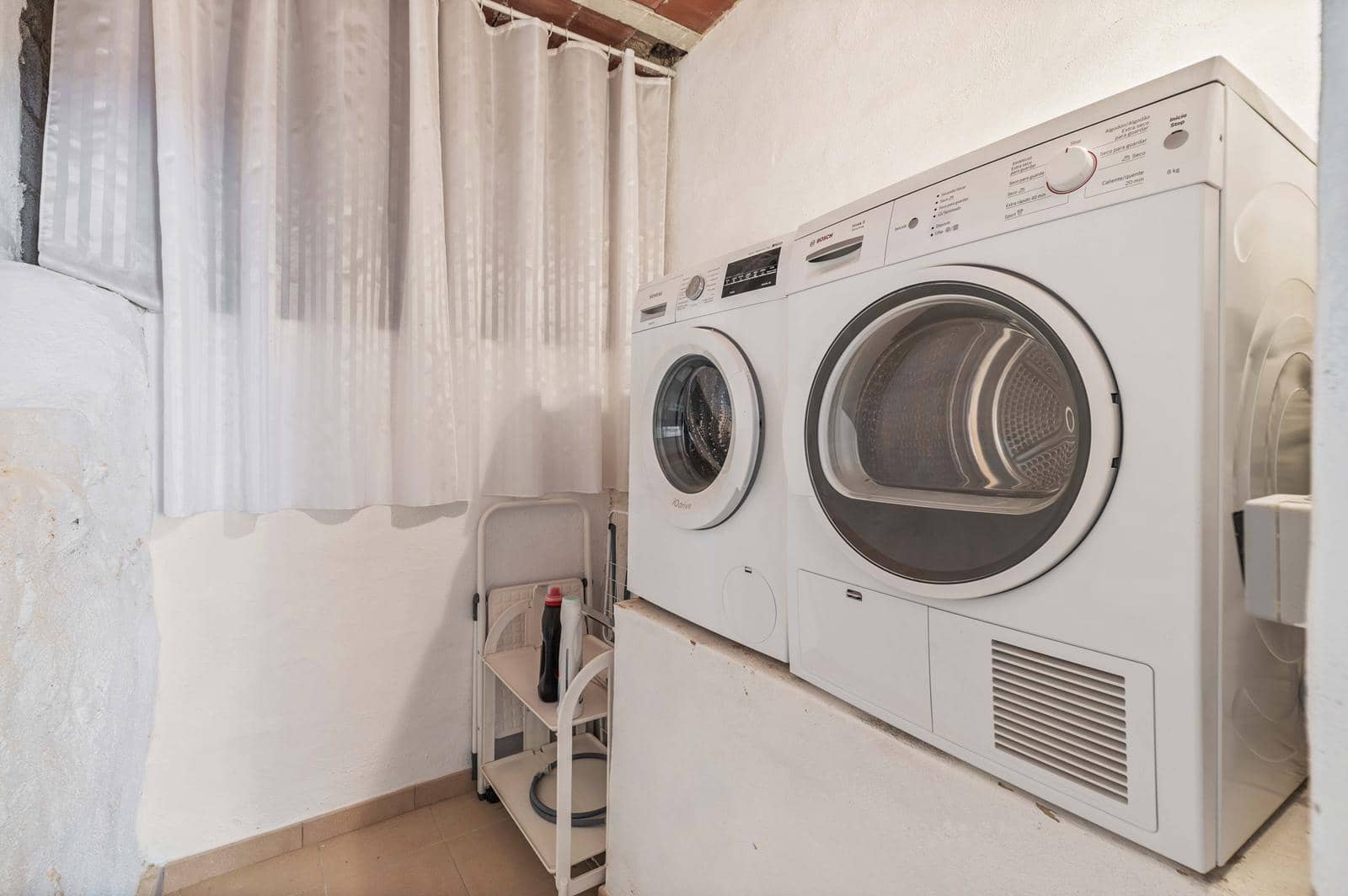 3 bedroom Villa for sale in Alfaz del Pi / L'Alfas del Pi with pool garage - € 629,000 (Ref: 9416196)