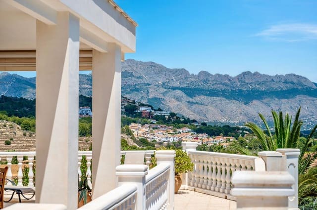 3 bedroom Villa for sale in Alfaz del Pi / L'Alfàs del Pi with pool garage - € 629,000 (Ref: 9416196)