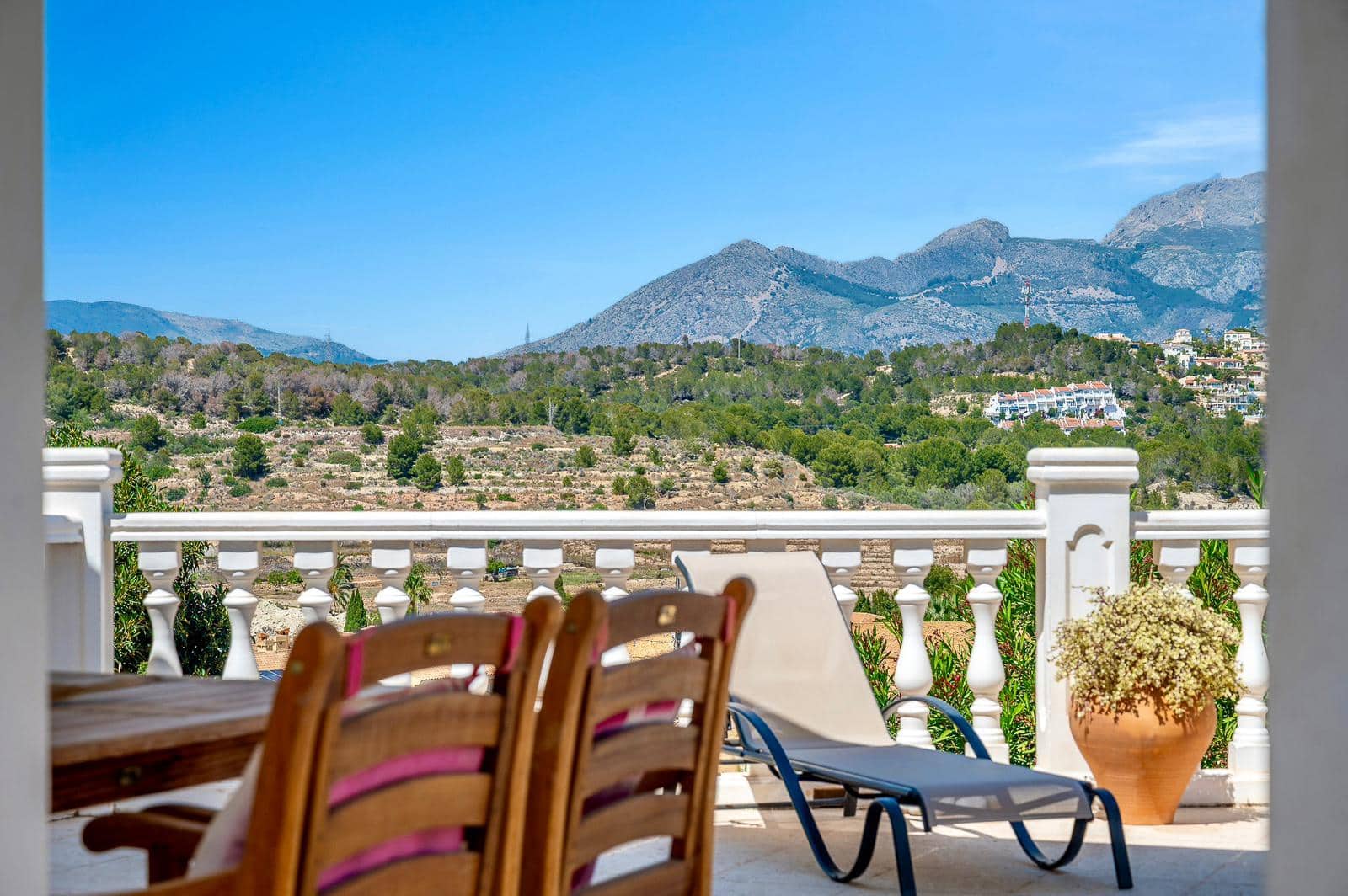 3 bedroom Villa for sale in Alfaz del Pi / L'Alfas del Pi with pool garage - € 629,000 (Ref: 9416196)