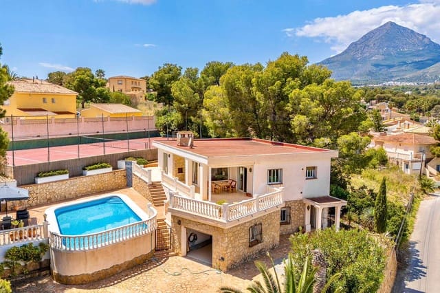 3 bedroom Villa for sale in Alfaz del Pi / L'Alfàs del Pi with pool garage - € 629,000 (Ref: 9416196)