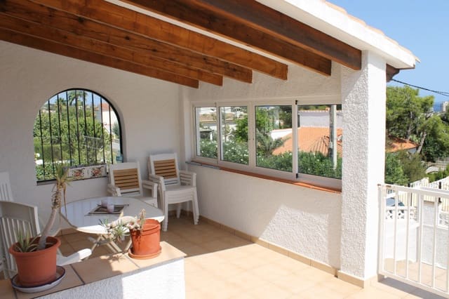 4 soveværelse Villa til salg i Calpe / Calp med swimmingpool garage - € 665.000 (Ref: 9416201)
