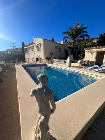 3 soverom Villa til salgs i Calpe / Calp med svømmebasseng garasje - € 490 000 (Ref: 9416202)