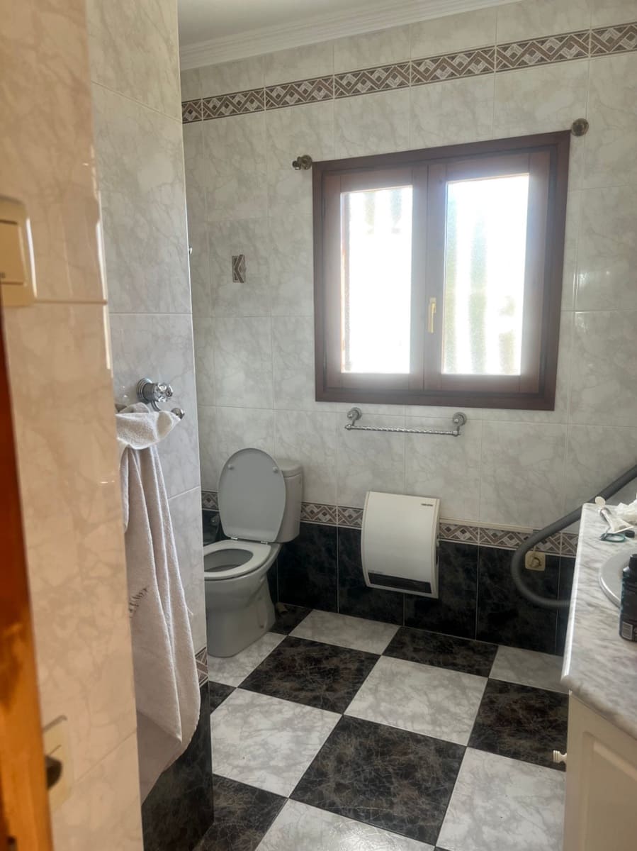 3 soverom Villa til salgs i Calpe / Calp med svømmebasseng garasje - € 490 000 (Ref: 9416202)