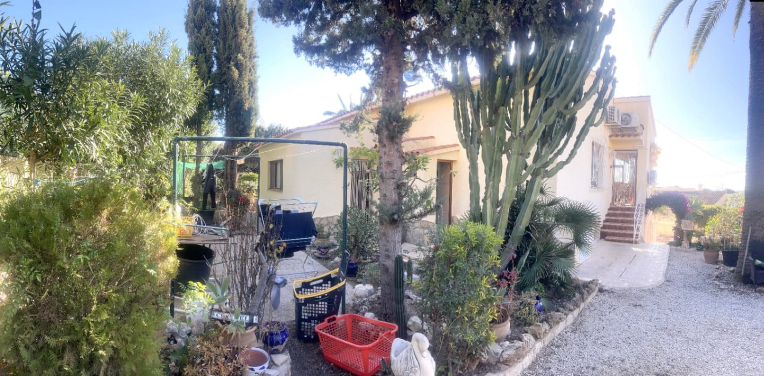 3 soverom Villa til salgs i Calpe / Calp med svømmebasseng garasje - € 490 000 (Ref: 9416202)