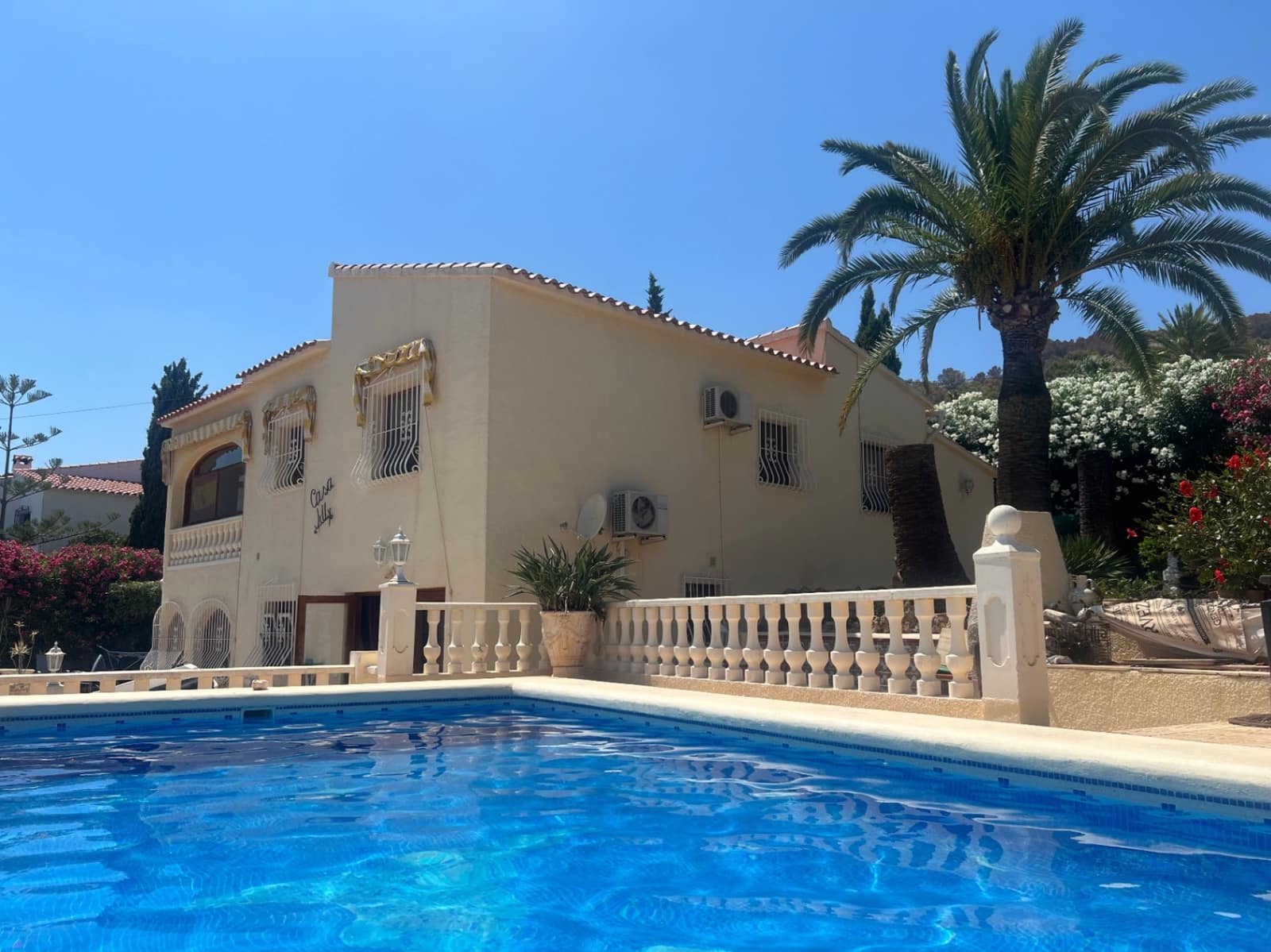 3 soverom Villa til salgs i Calpe / Calp med svømmebasseng garasje - € 490 000 (Ref: 9416202)
