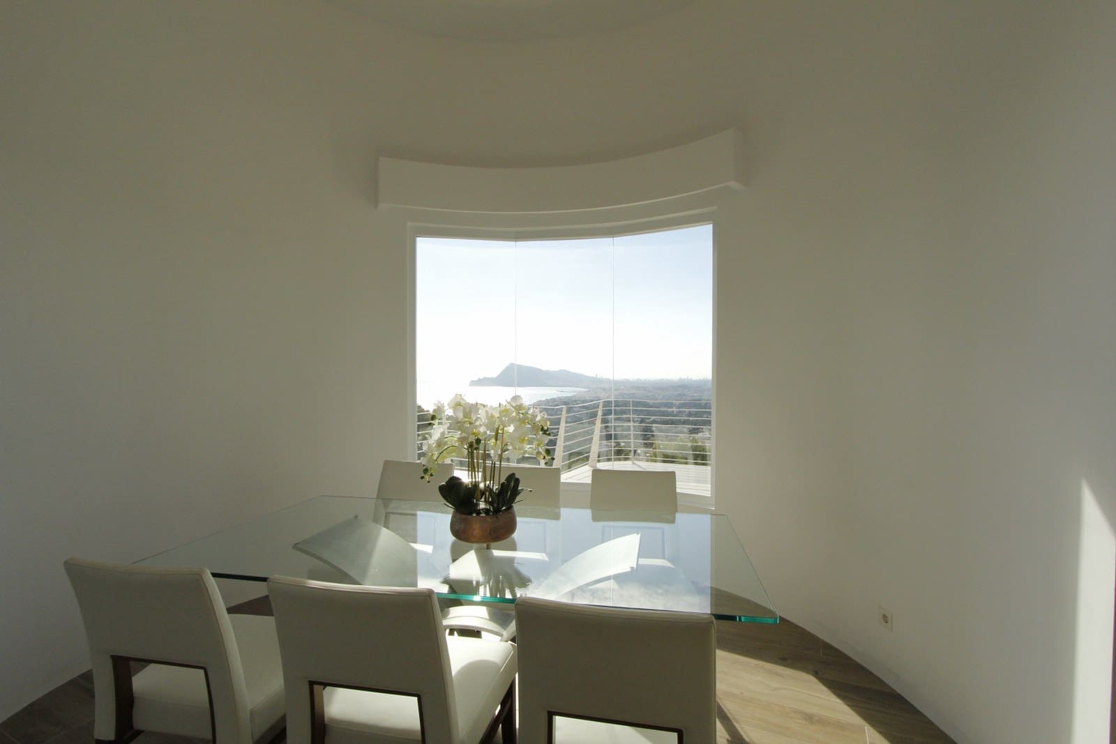 4 bedroom Villa for sale in Altea with pool garage - € 1,750,000 (Ref: 9416203)