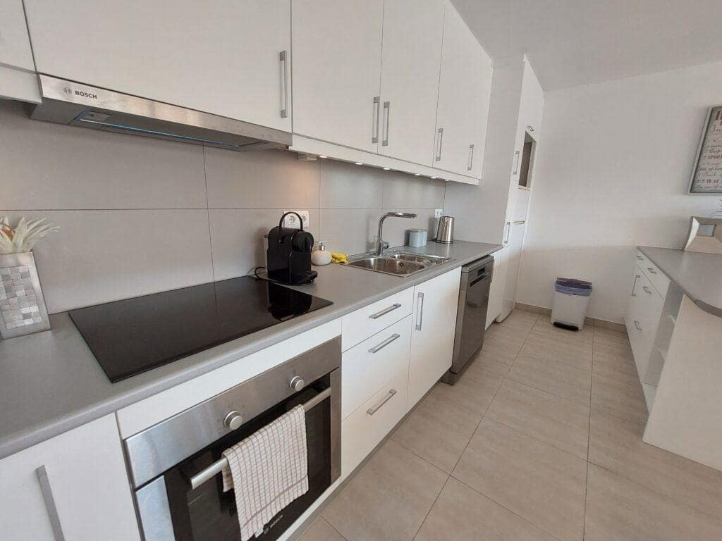 6 makuuhuone Huvila myytävänä paikassa Alfaz del Pi / L'Alfas del Pi mukana uima-altaan 
autotalli - 725 000 € (Ref: 9416204)