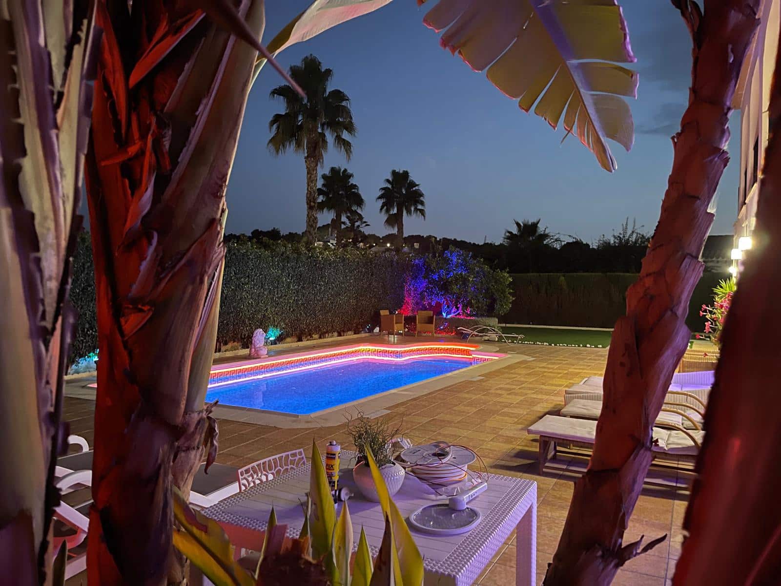 6 makuuhuone Huvila myytävänä paikassa Alfaz del Pi / L'Alfas del Pi mukana uima-altaan 
autotalli - 725 000 € (Ref: 9416204)