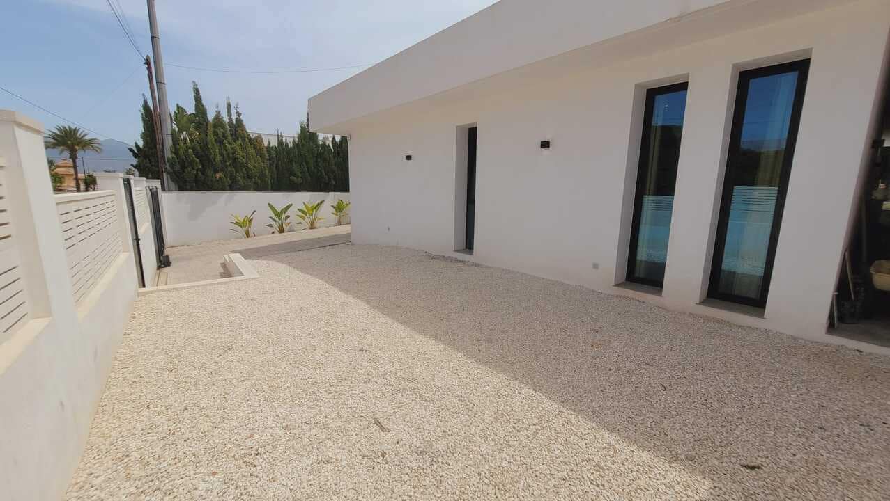 3 soverom Villa til salgs i Albir med svømmebasseng garasje - € 840 000 (Ref: 9416211)