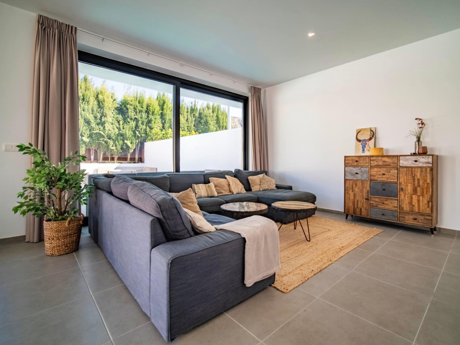 3 bedroom Villa for sale in Albir with pool garage - € 840,000 (Ref: 9416211)