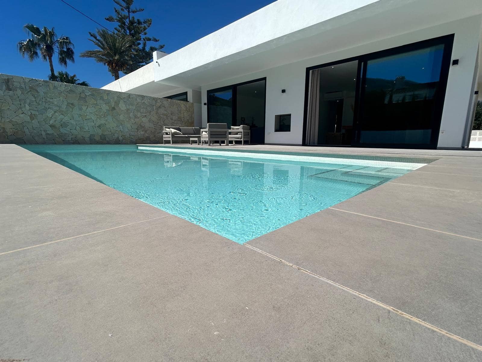 3 bedroom Villa for sale in Albir with pool garage - € 840,000 (Ref: 9416211)