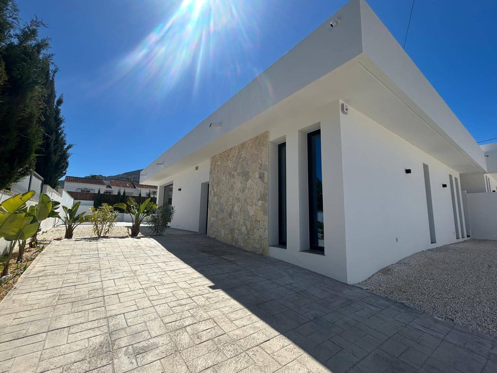 3 bedroom Villa for sale in Albir with pool garage - € 840,000 (Ref: 9416211)