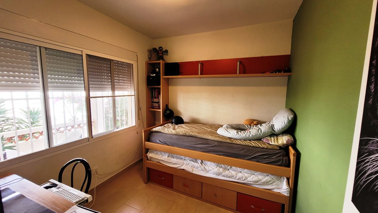 9 soveværelse Villa til salg i Albir med swimmingpool garage - € 750.000 (Ref: 9416212)