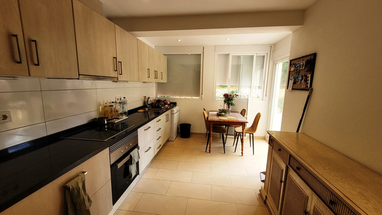 9 soveværelse Villa til salg i Albir med swimmingpool garage - € 750.000 (Ref: 9416212)