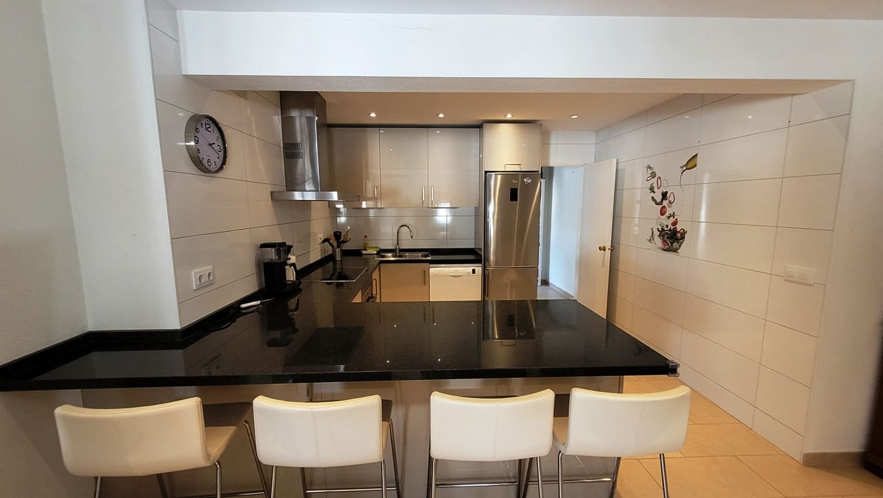 9 soveværelse Villa til salg i Albir med swimmingpool garage - € 750.000 (Ref: 9416212)