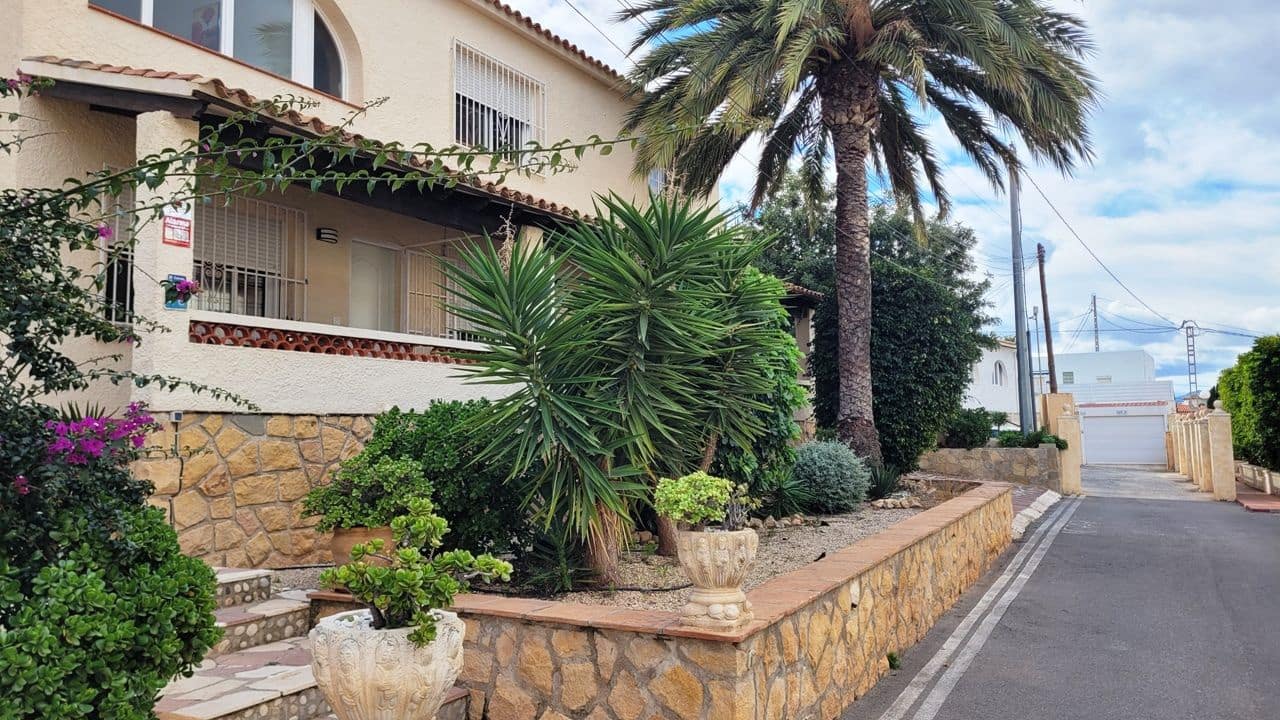 9 soveværelse Villa til salg i Albir med swimmingpool garage - € 750.000 (Ref: 9416212)