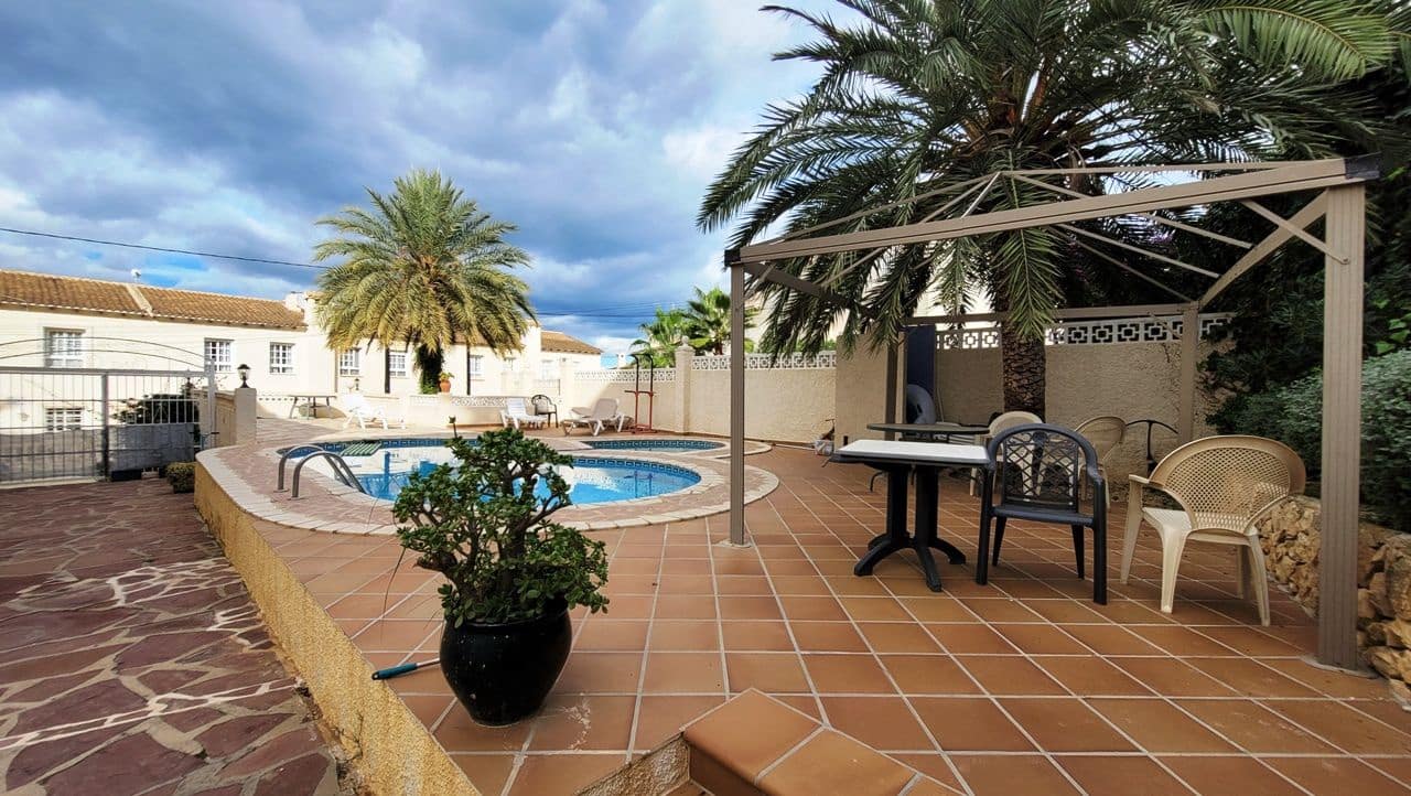 9 soveværelse Villa til salg i Albir med swimmingpool garage - € 750.000 (Ref: 9416212)