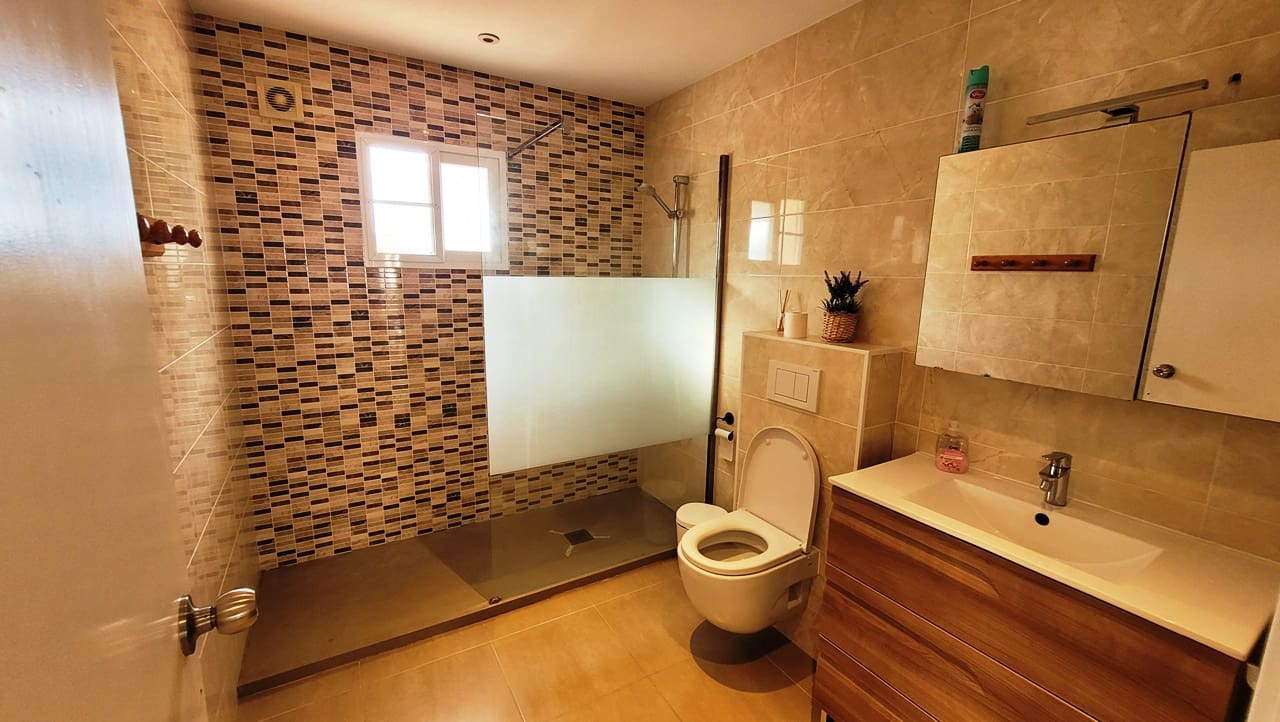 9 soveværelse Villa til salg i Albir med swimmingpool garage - € 750.000 (Ref: 9416212)