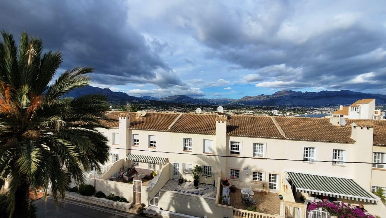 9 soveværelse Villa til salg i Albir med swimmingpool garage - € 750.000 (Ref: 9416212)