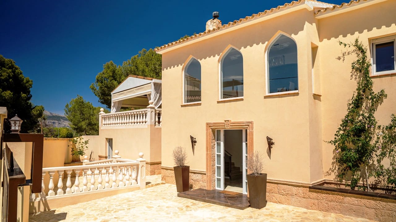 3 soveværelse Villa til salg i Albir med swimmingpool garage - € 795.000 (Ref: 9416226)