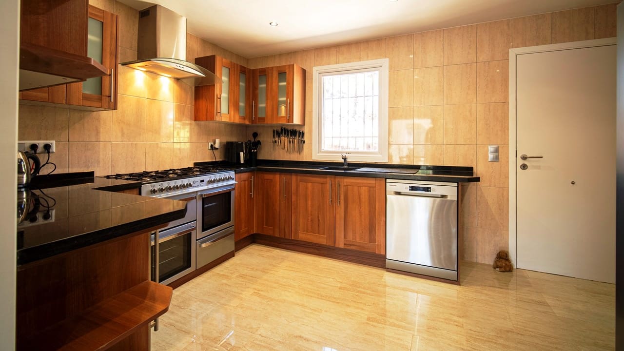 3 soveværelse Villa til salg i Albir med swimmingpool garage - € 795.000 (Ref: 9416226)