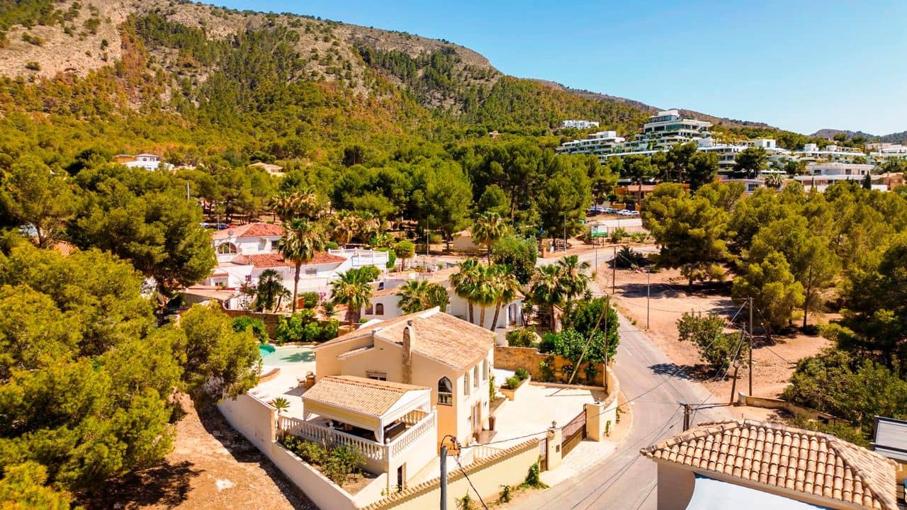 3 soveværelse Villa til salg i Albir med swimmingpool garage - € 795.000 (Ref: 9416226)