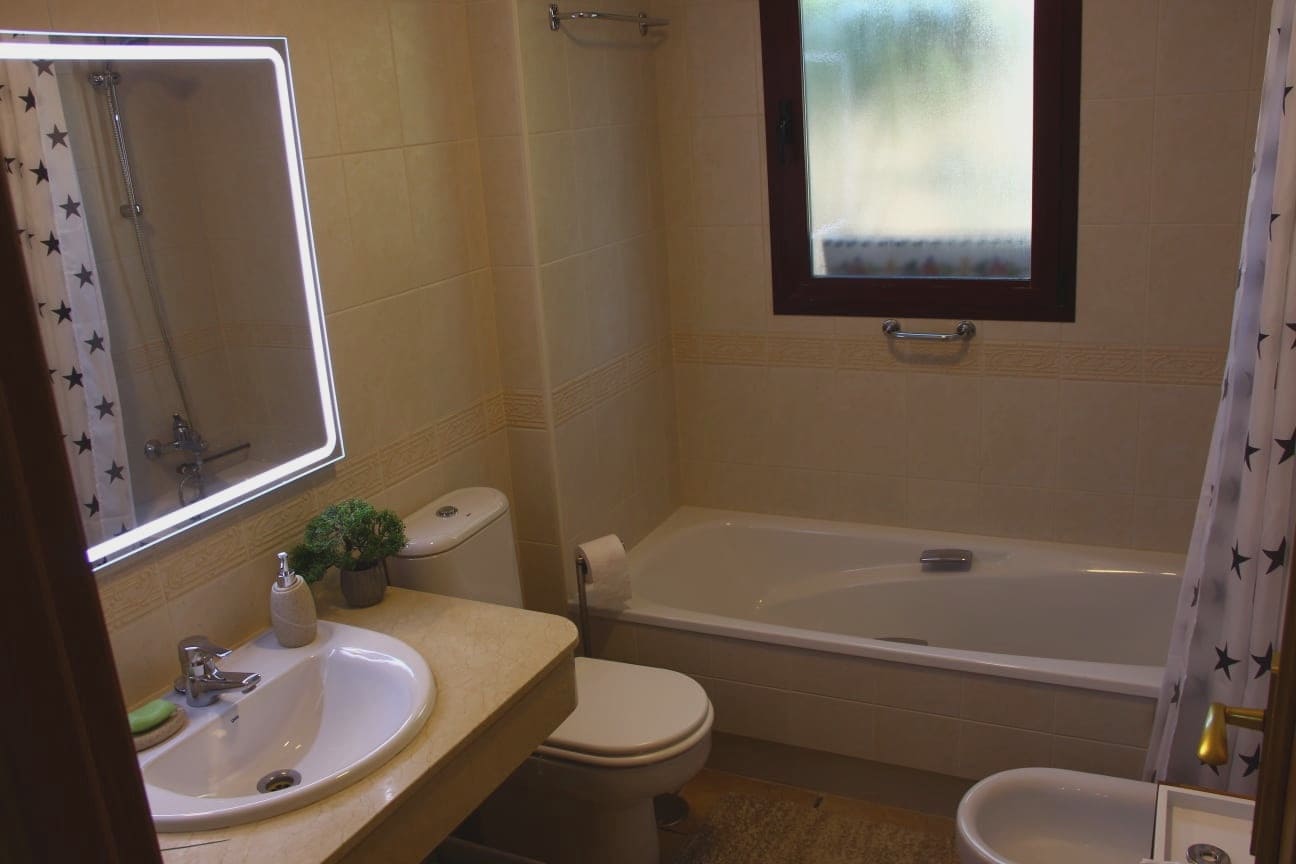 2 makuuhuone Huoneisto myytävänä paikassa Albir mukana uima-altaan - 299 000 € (Ref: 9416227)