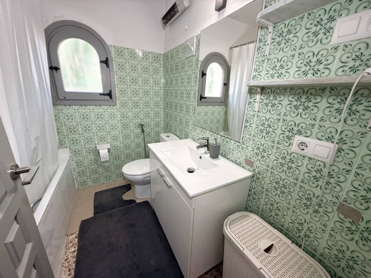 4 soverom Villa til salgs i Calpe / Calp med svømmebasseng garasje - € 590 000 (Ref: 9417912)