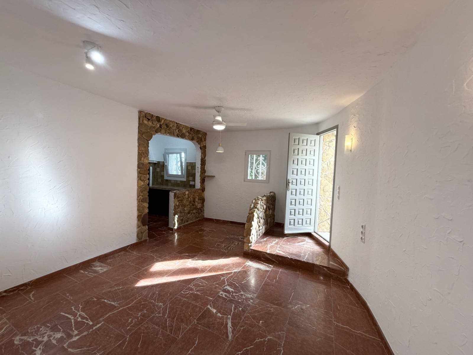 4 soverom Villa til salgs i Calpe / Calp med svømmebasseng garasje - € 590 000 (Ref: 9417912)